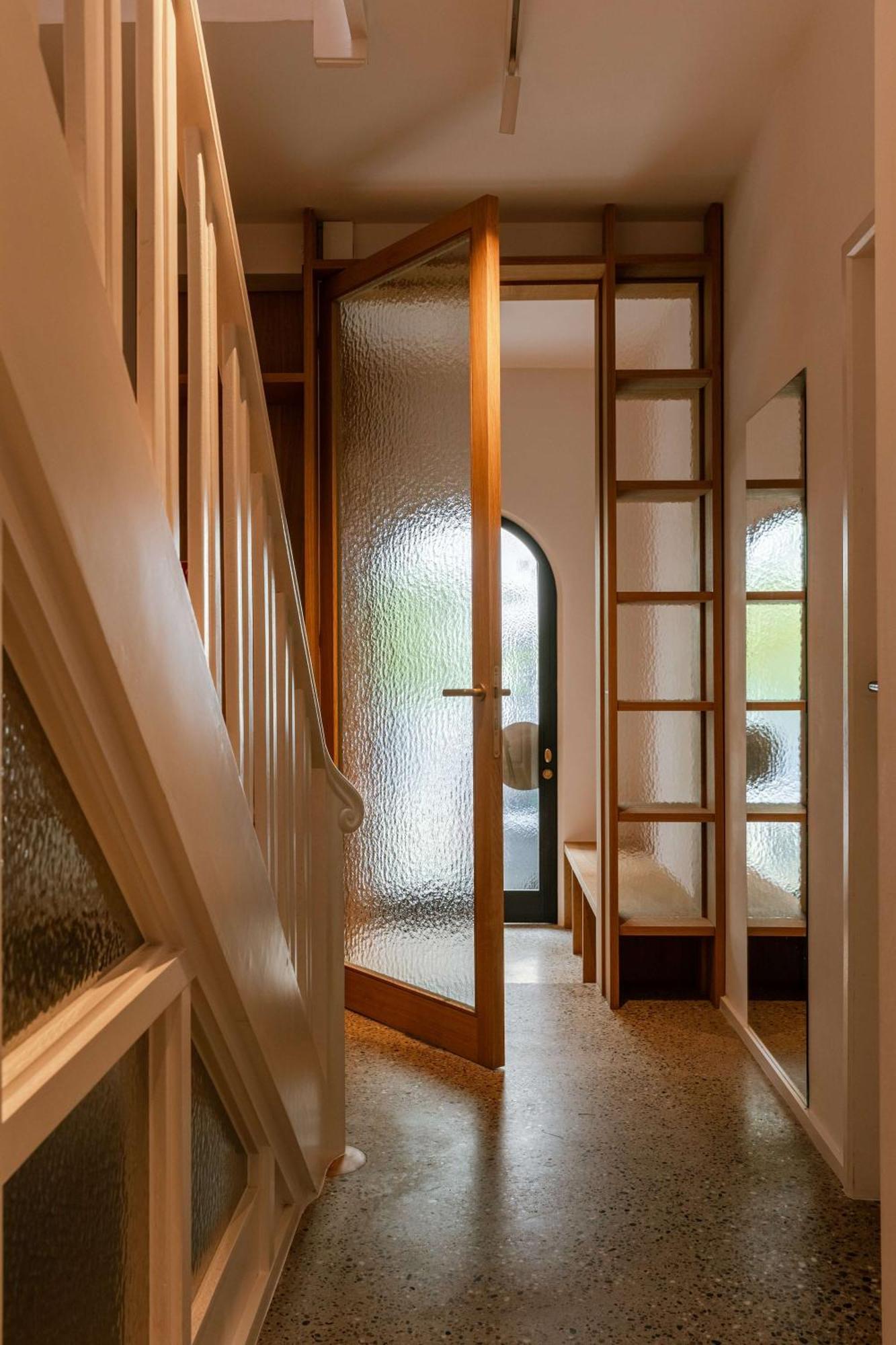 Huswell - Beautiful, Bright And Spacious In *