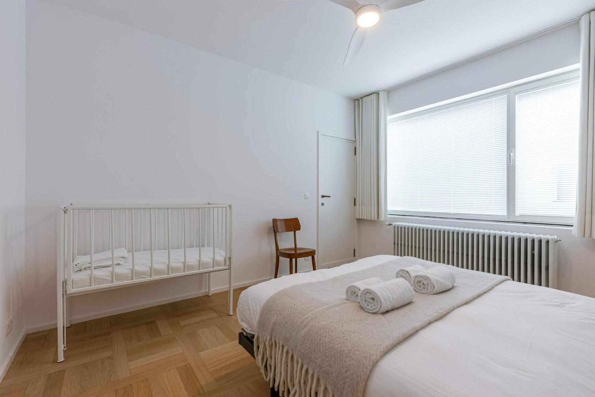 Huswell - Beautiful, Bright And Spacious In