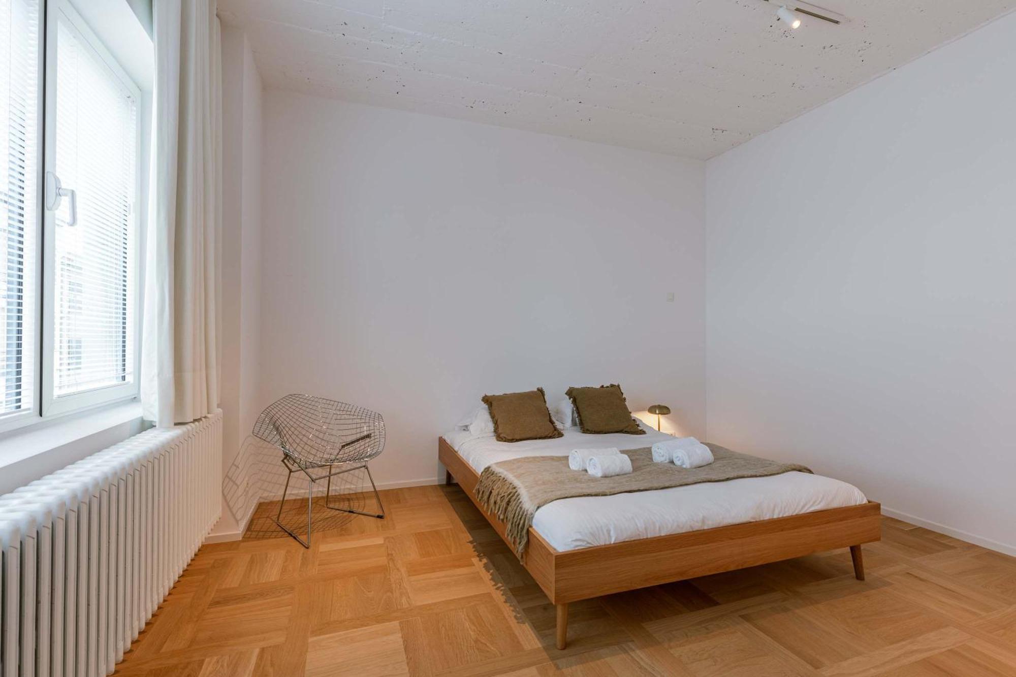 Huswell - Beautiful, Bright And Spacious In *